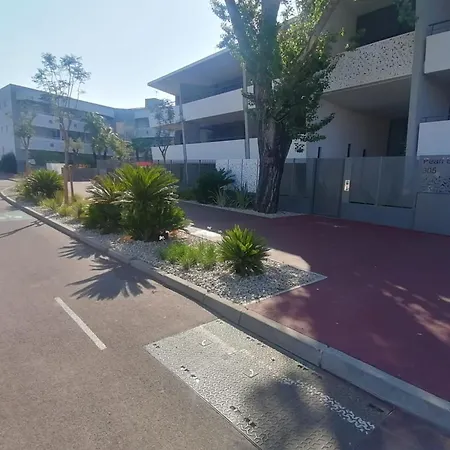Magnificent On The Ground Floor And Next To The Sea * Villeneuve-Loubet
